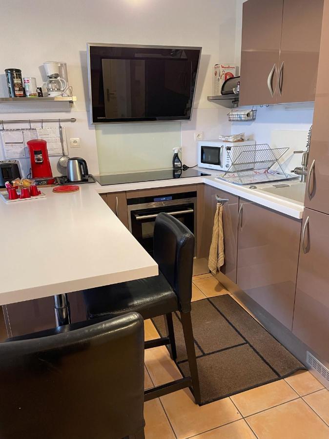 Joli Appartement Tout Confort Hyères Esterno foto